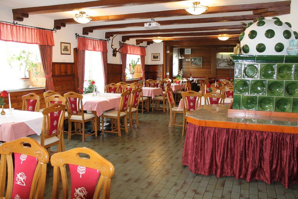 Kirchenwirt Gosau Hotel Exterior photo